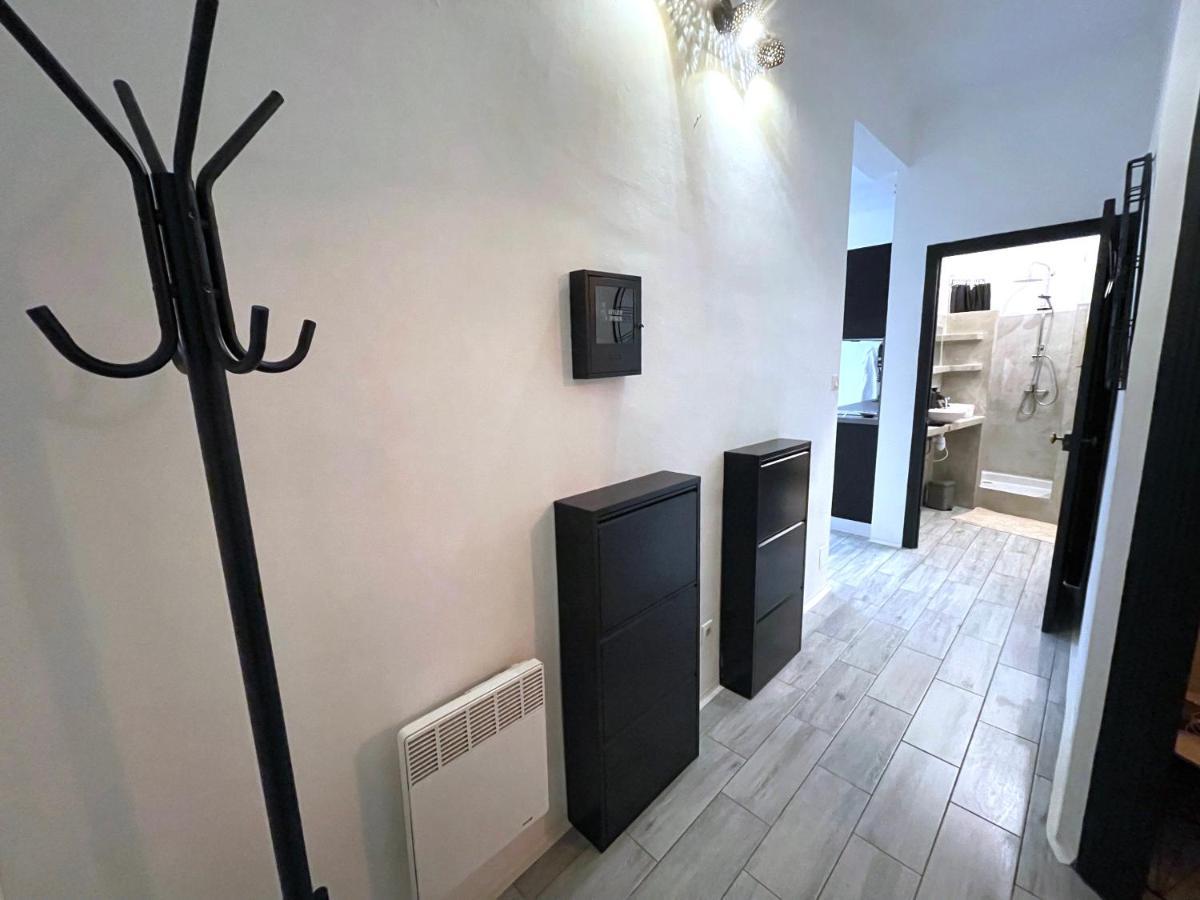 Appartamento T2 Climatisé, Wifi, Centre-ville, à Proximité Plage, Commerces, Taxi&gare, Vue Plage&montagne *