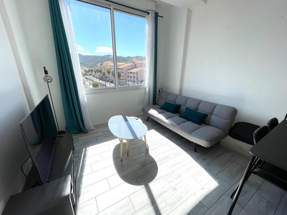 Appartement T2 Climatisé, Wifi, Centre-ville, à Proximité Plage, Commerces, Taxi&gare, Vue Plage&montagne